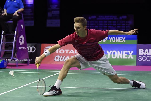 法国队险胜泰国队，安赛龙统治全场