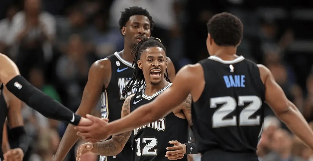 快船险胜辽宁队,莫兰特带队取胜 快船险胜辽宁队,莫兰特带队取胜