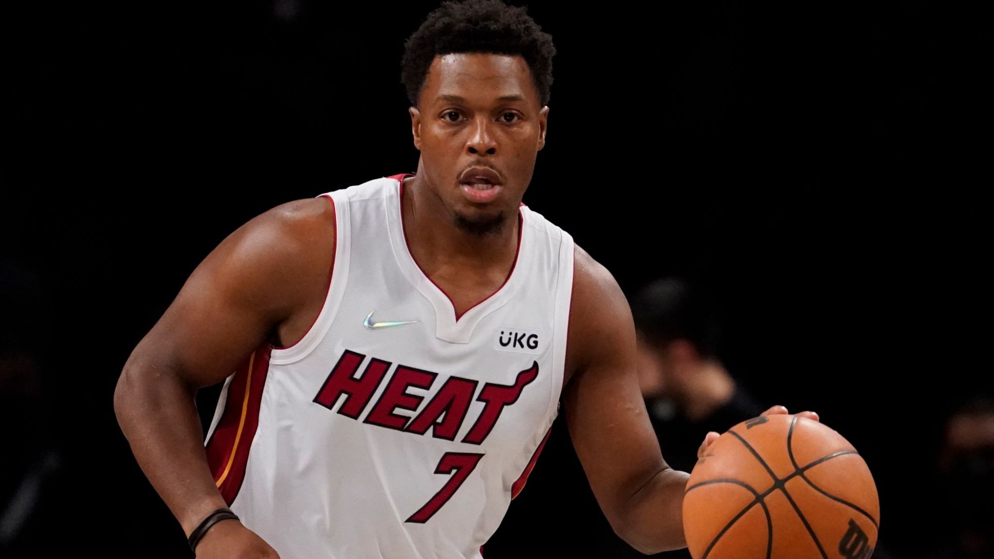 热火险胜快船，王哲林关键制胜