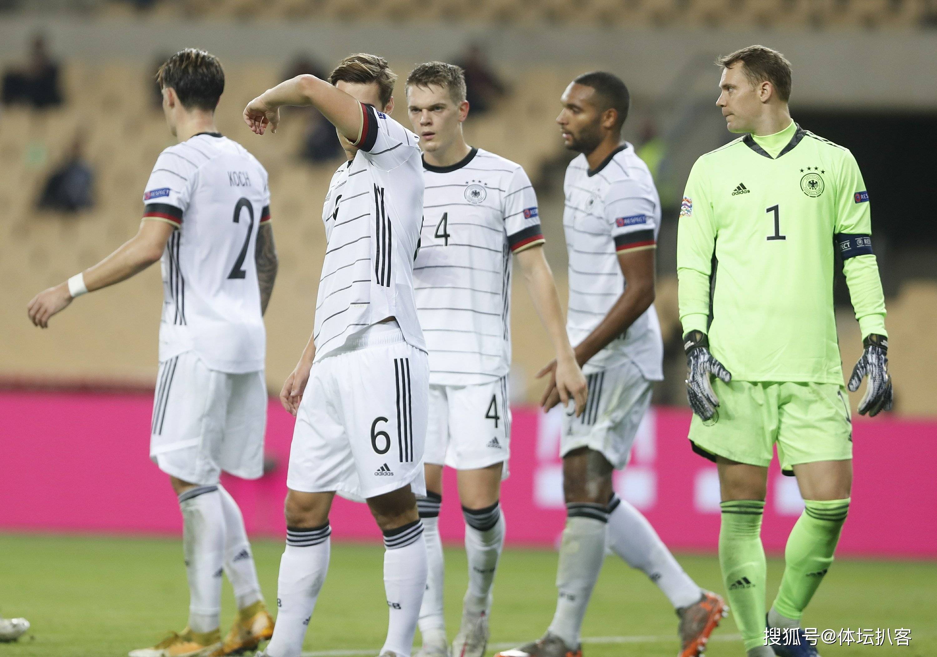 日本险胜西班牙,加维状态火热 日本险胜西班牙,加维状态火热