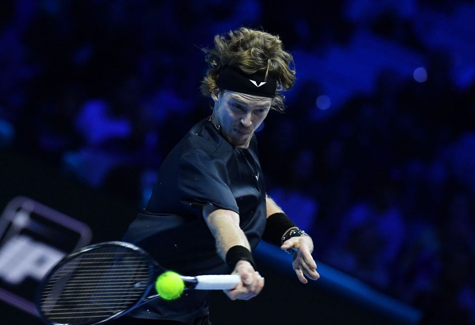 澳网翻盘ATP总决赛,梅德韦杰夫高光表现 澳网翻盘ATP总决赛,梅德韦杰夫高光表现