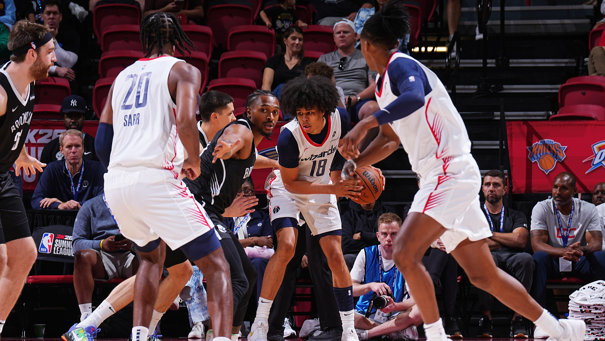 篮网险胜江苏队,约基奇扛起全队 篮网险胜江苏队,约基奇扛起全队