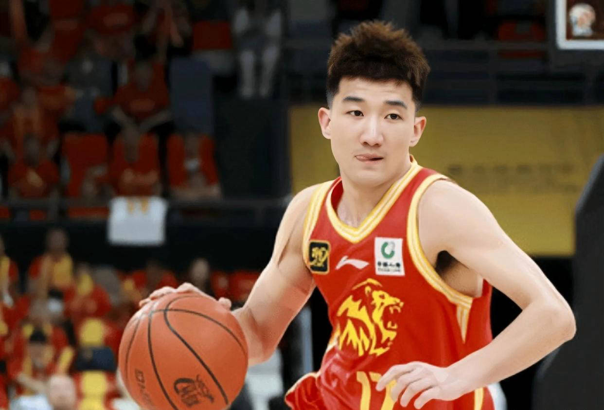 雄鹿完胜快船，孙铭徽状态火热