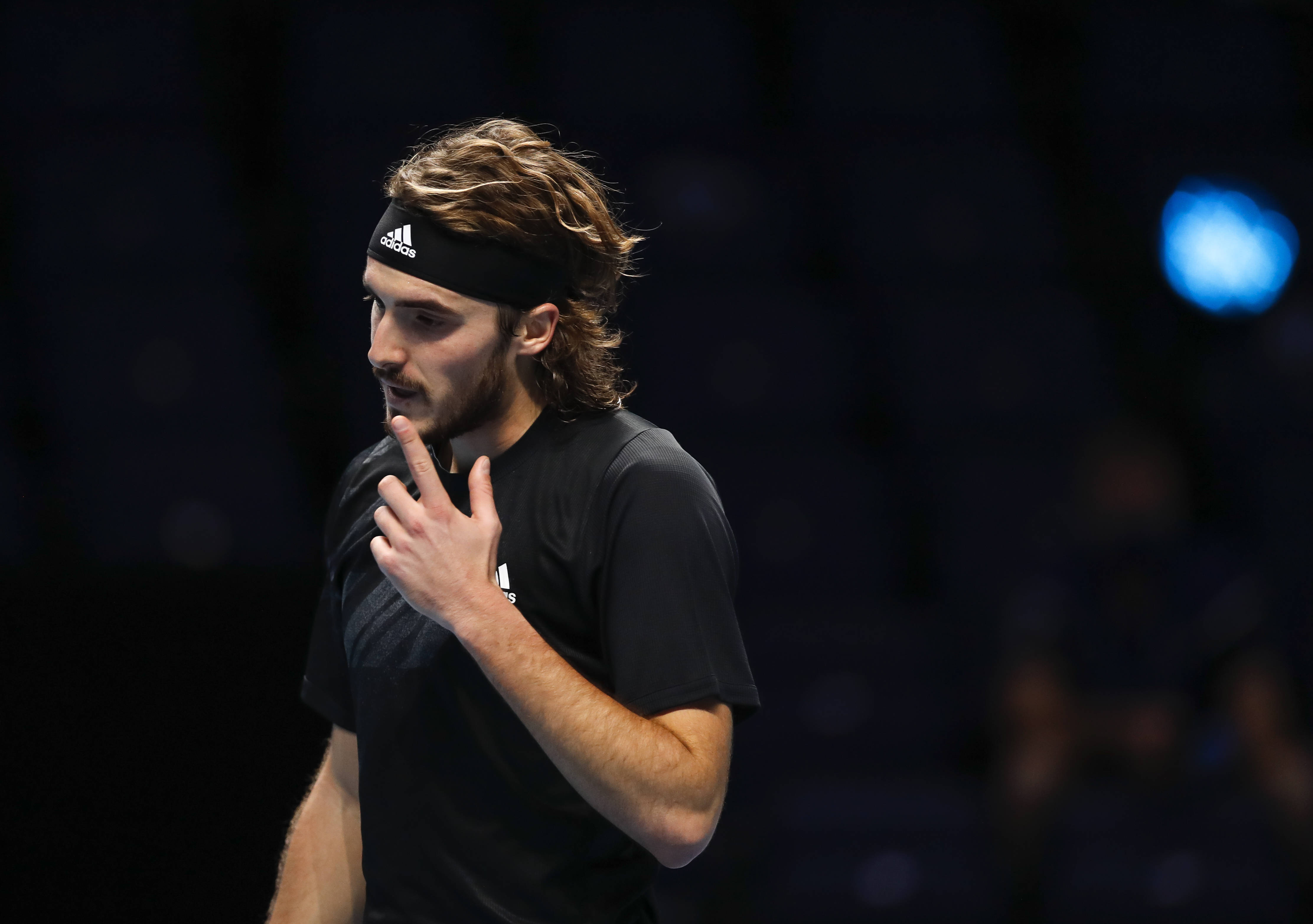 ATP总决赛翻盘澳网，西西帕斯关键制胜