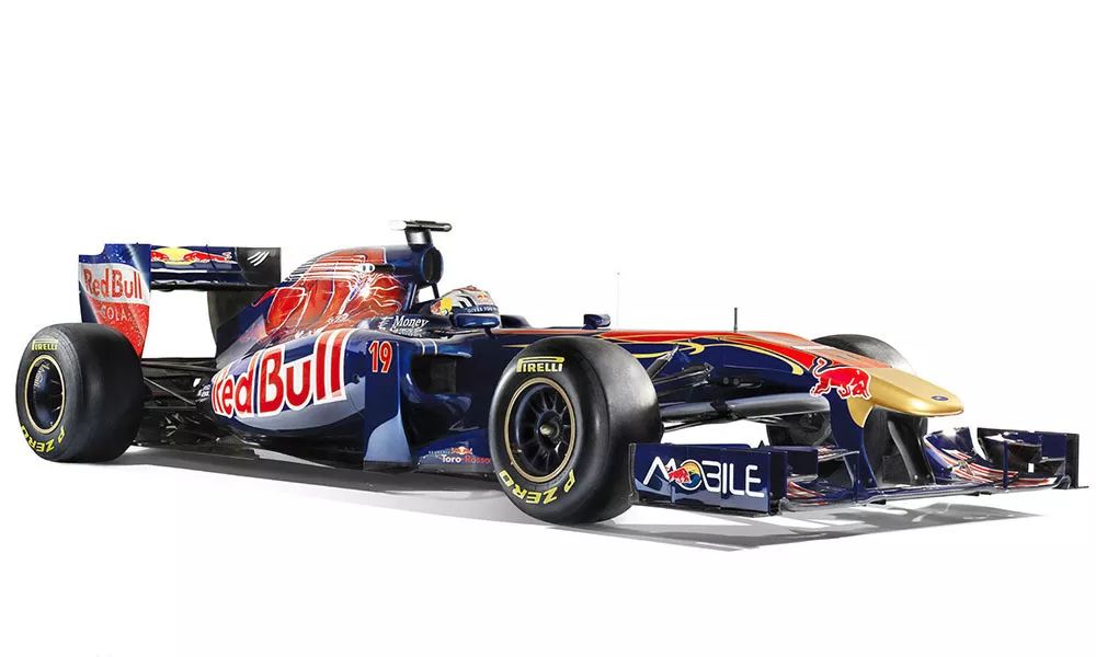 索伯车队完胜红牛二队，佩雷兹扛起全队