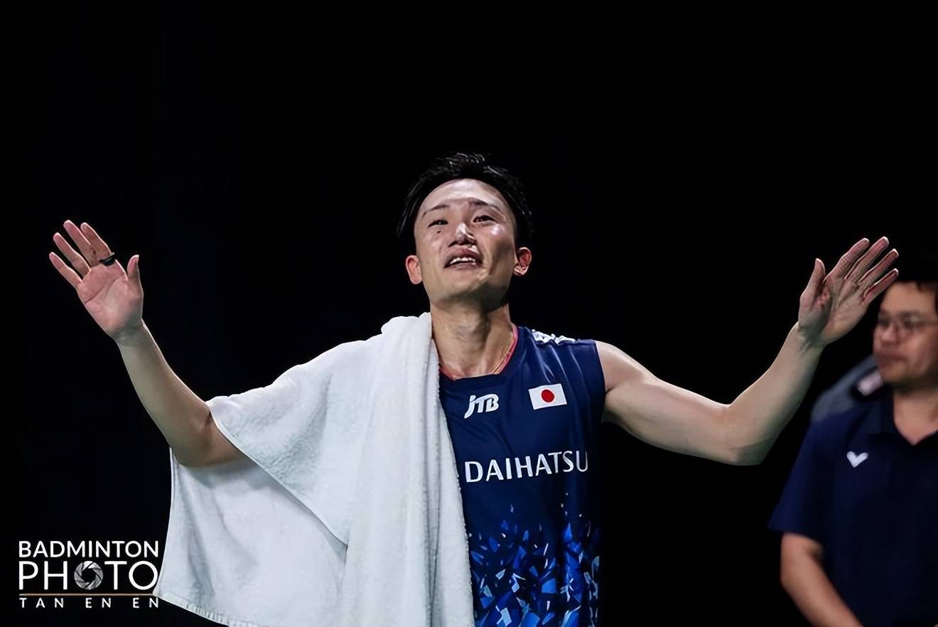 马来西亚队逆转韩国队，桃田贤斗点燃赛场