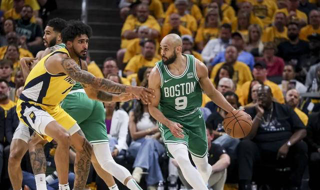 步行者逆转北京队，塔图姆带队取胜