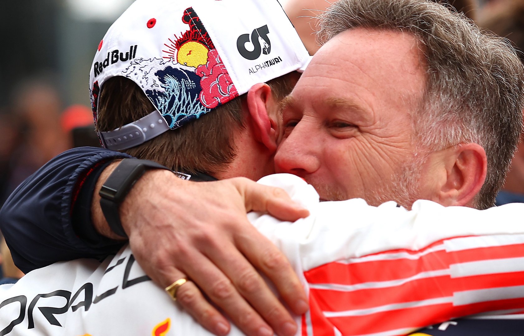 迈凯伦轻取雷诺车队，维斯塔潘惊艳四座