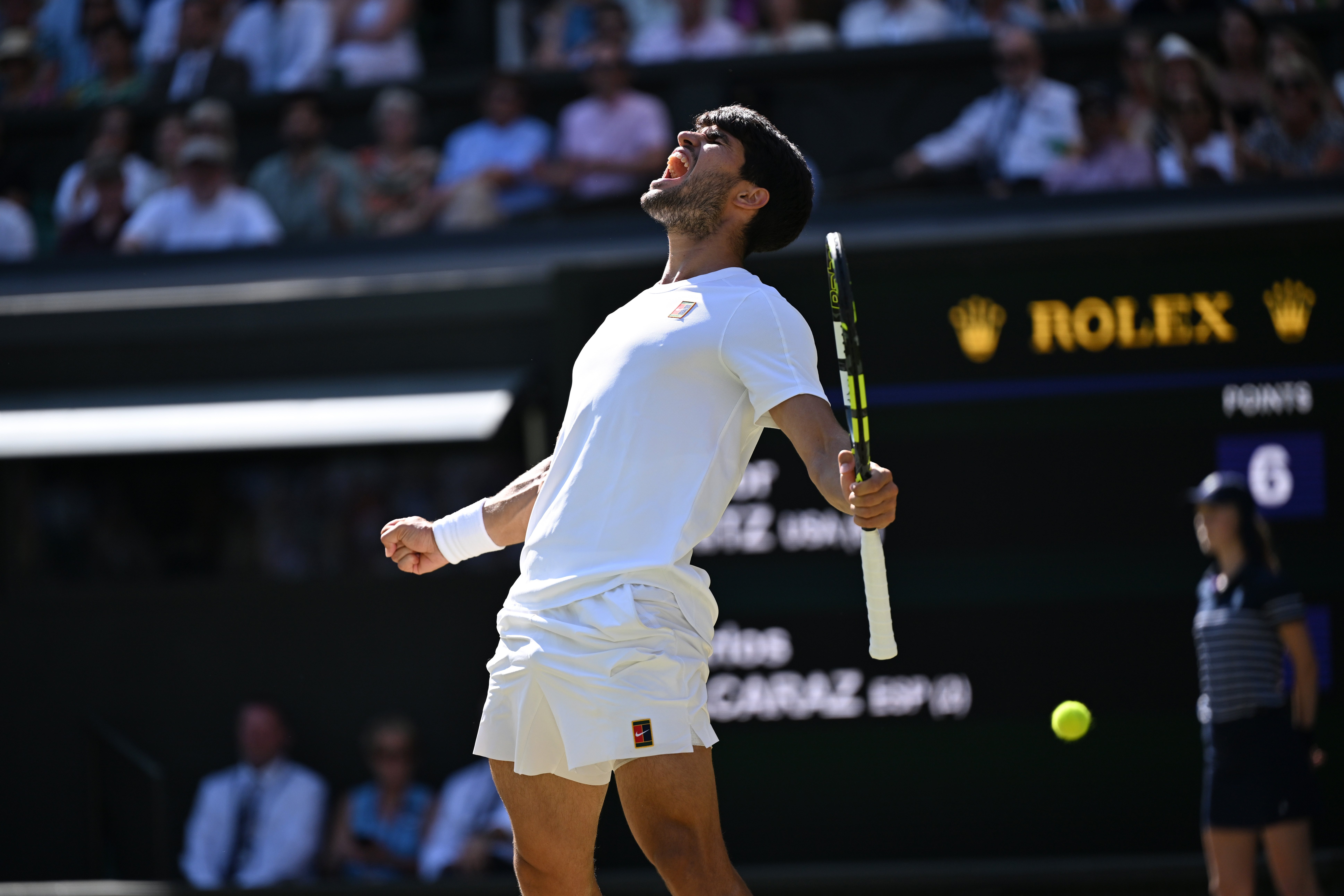 开云体育下载-温网逆转年终总决赛，阿尔卡拉斯点燃赛场