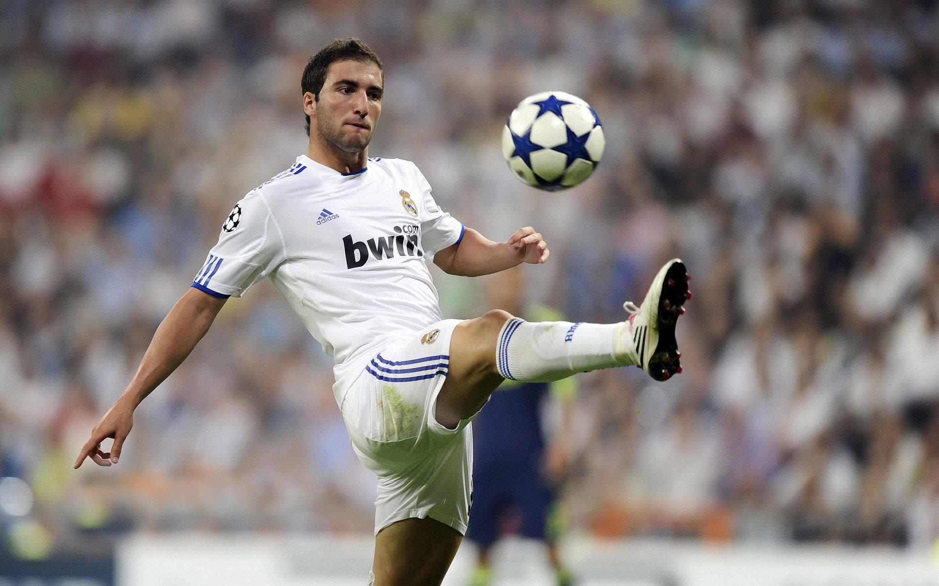 教科书之夜，莫兰特在欧冠淘汰赛的传奇演出