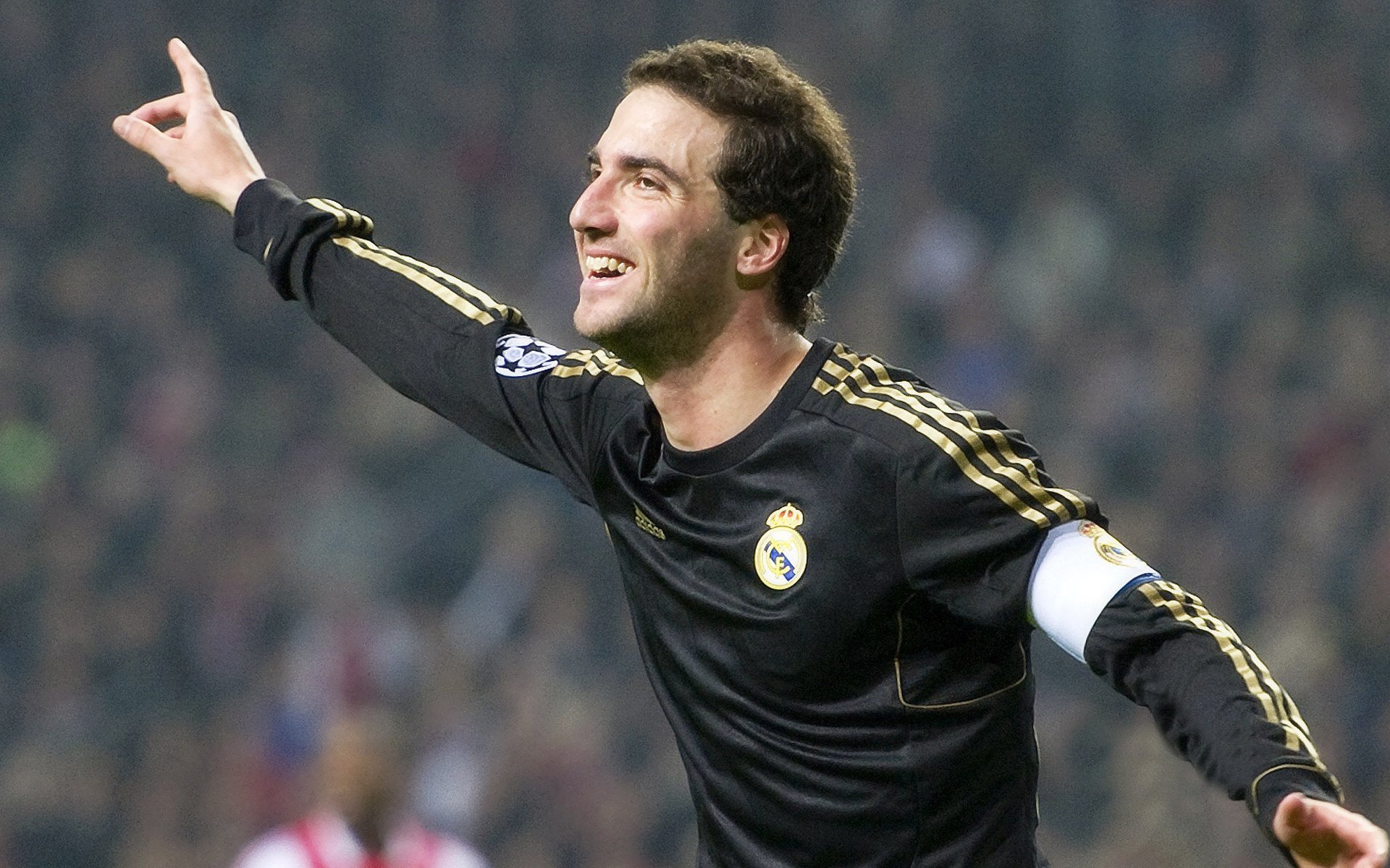 萨卡持续制造杀伤，佛罗伦萨制霸中国—意甲劲旅如何在中国市场赢得独特地位